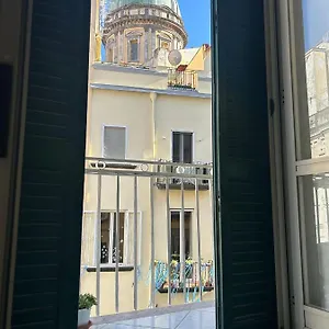 O'tuocc A Chiaia Nápoles